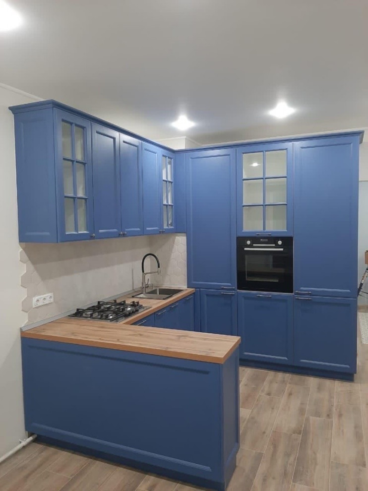 Кухни по индивидуальным заказам