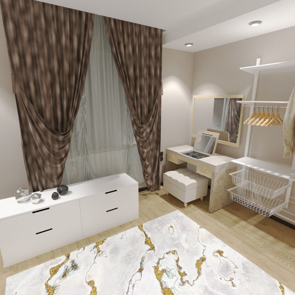 Спальня для семейной пары с переходом в гардеробную