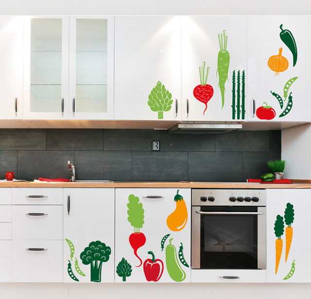 Vinilos adhesivos que imitan azulejos, el truco para redecorar tu cocina  por muy poco