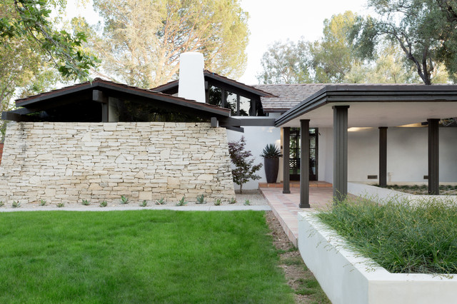 Hidden Hills mid-century-garten