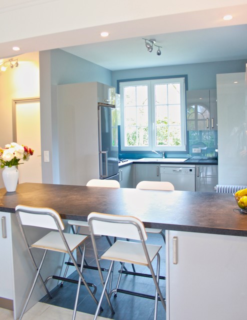 R&eacute;novation Cuisine contemporary-kitchen