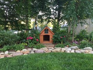 garden dog house
