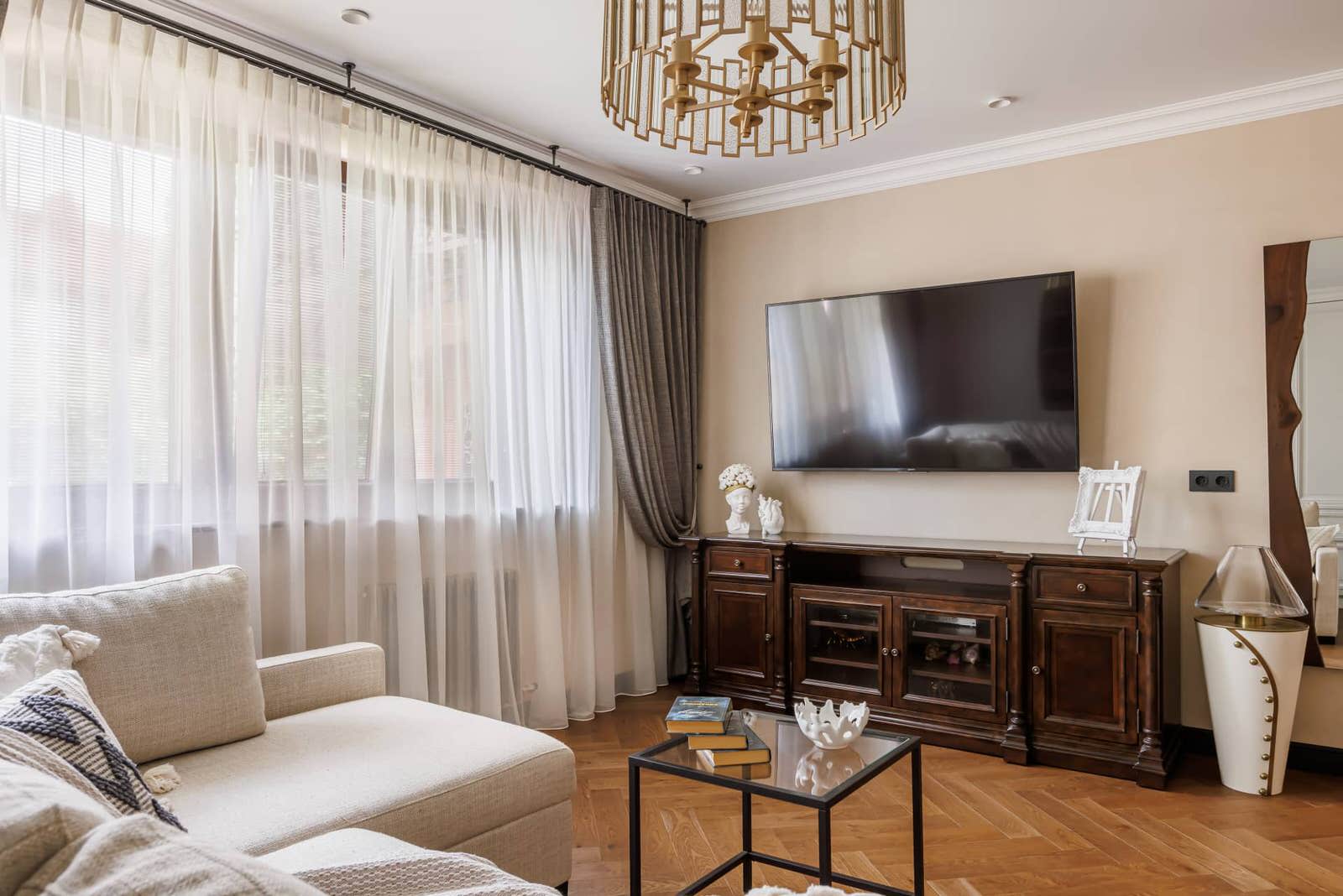 Дизайн и ремонт квартиры в КП «Новогорск» — Единство противоположностей