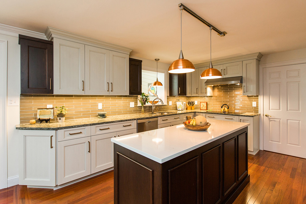 Kitchen - transitional kitchen idea