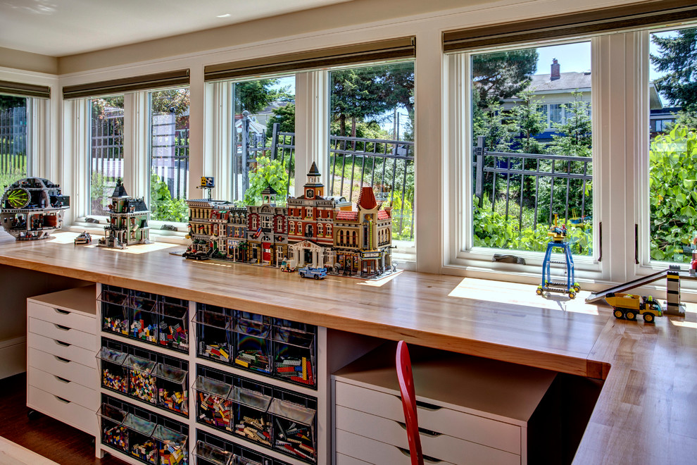Inspiration for a transitional basement remodel in Seattle