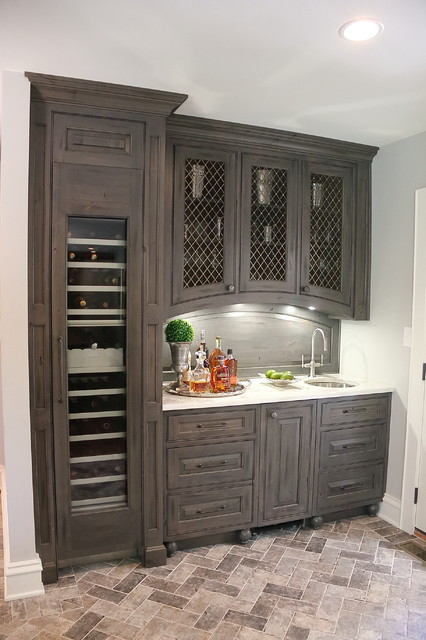 Magnolia Farm House fusion-home-bar