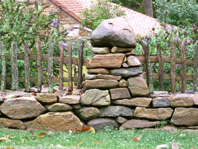 Hobbit House - Rustikal - Garten - Philadelphia - von Archer & Buchanan