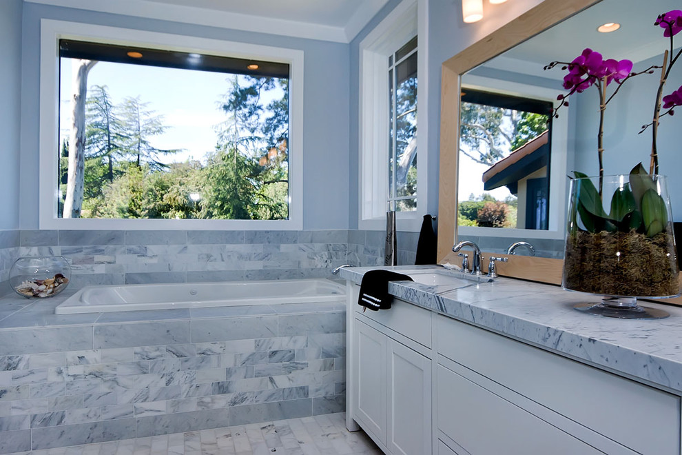 Photo of a contemporary bathroom in San Francisco with marble benchtops.