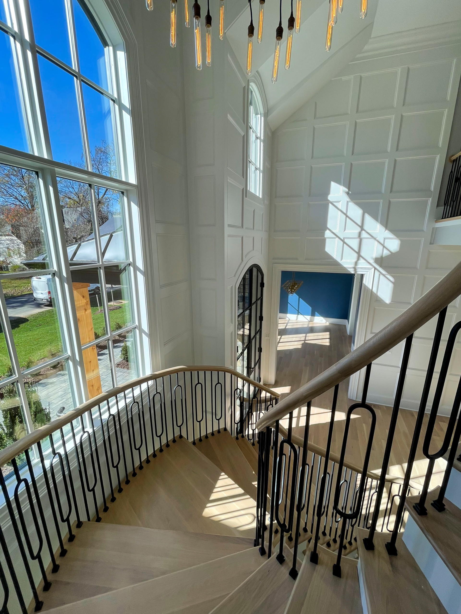 95_Remarkable and elegant floating elliptical staircase, McLean, VA 22101