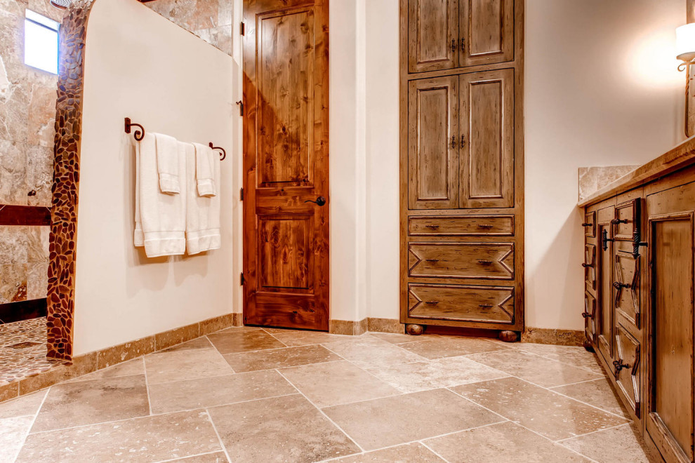 Mesa Southwest Bathroom