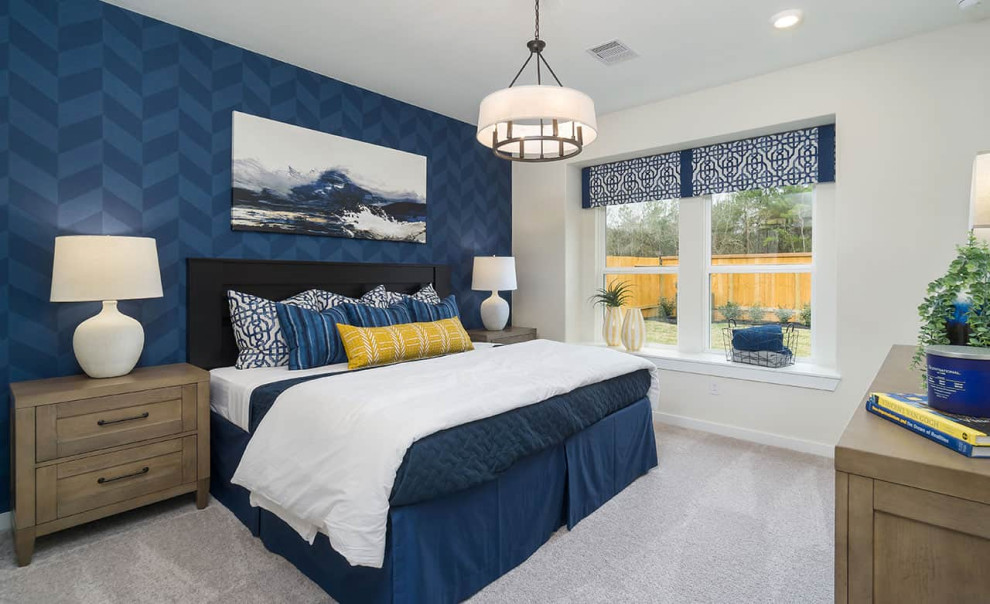 Свежая идея для дизайна: хозяйская спальня в современном стиле с ковровым покрытием и серым полом - отличное фото интерьера
