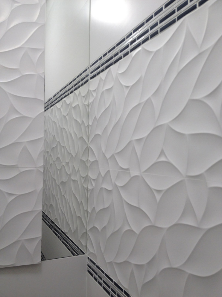 "и целого мира мало"