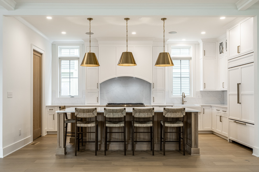Kitchen - transitional kitchen idea in Indianapolis