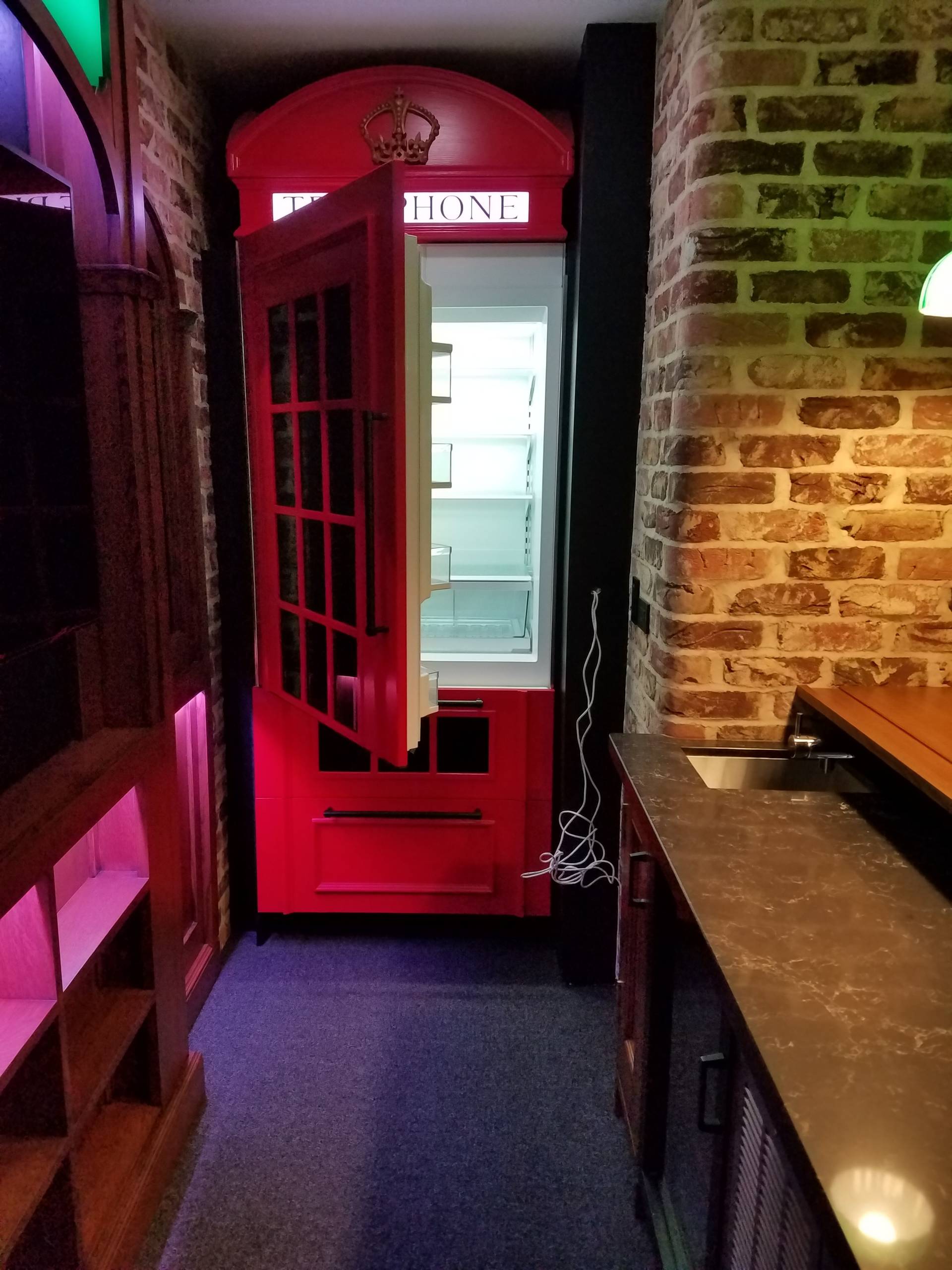 Hartland, WI, Lower Level, The Cavern Club