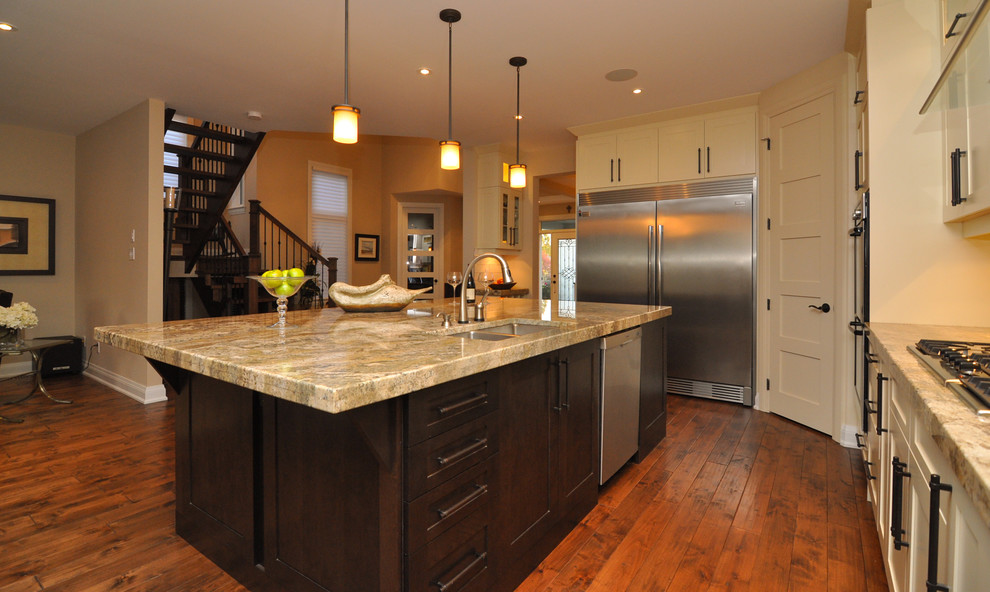 Design ideas for a transitional kitchen in Ottawa.