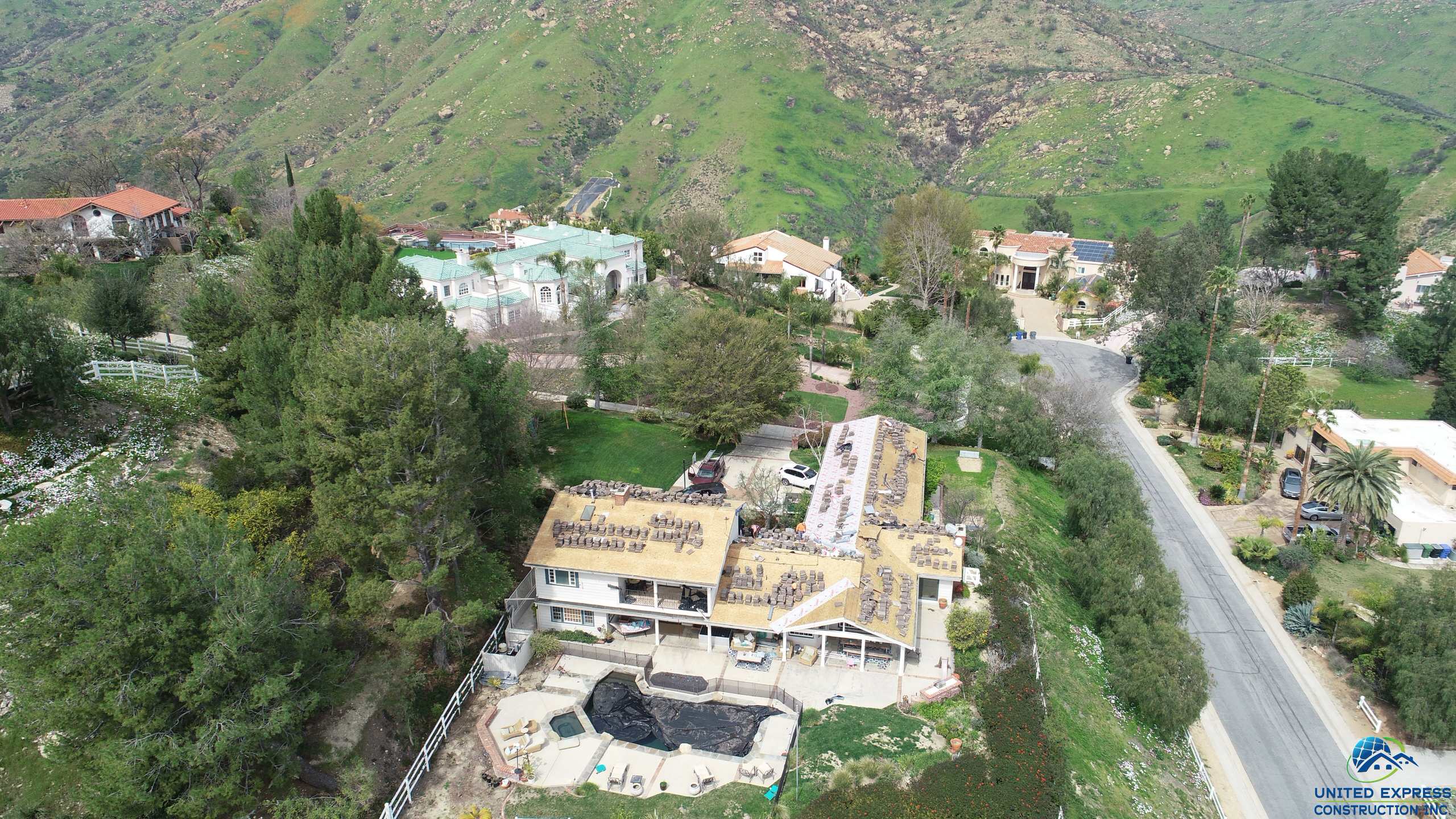 Roofing installation in Bell canyon