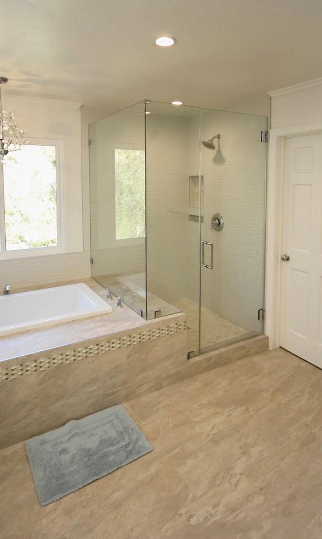 Bathroom remodel near Woodland Hills