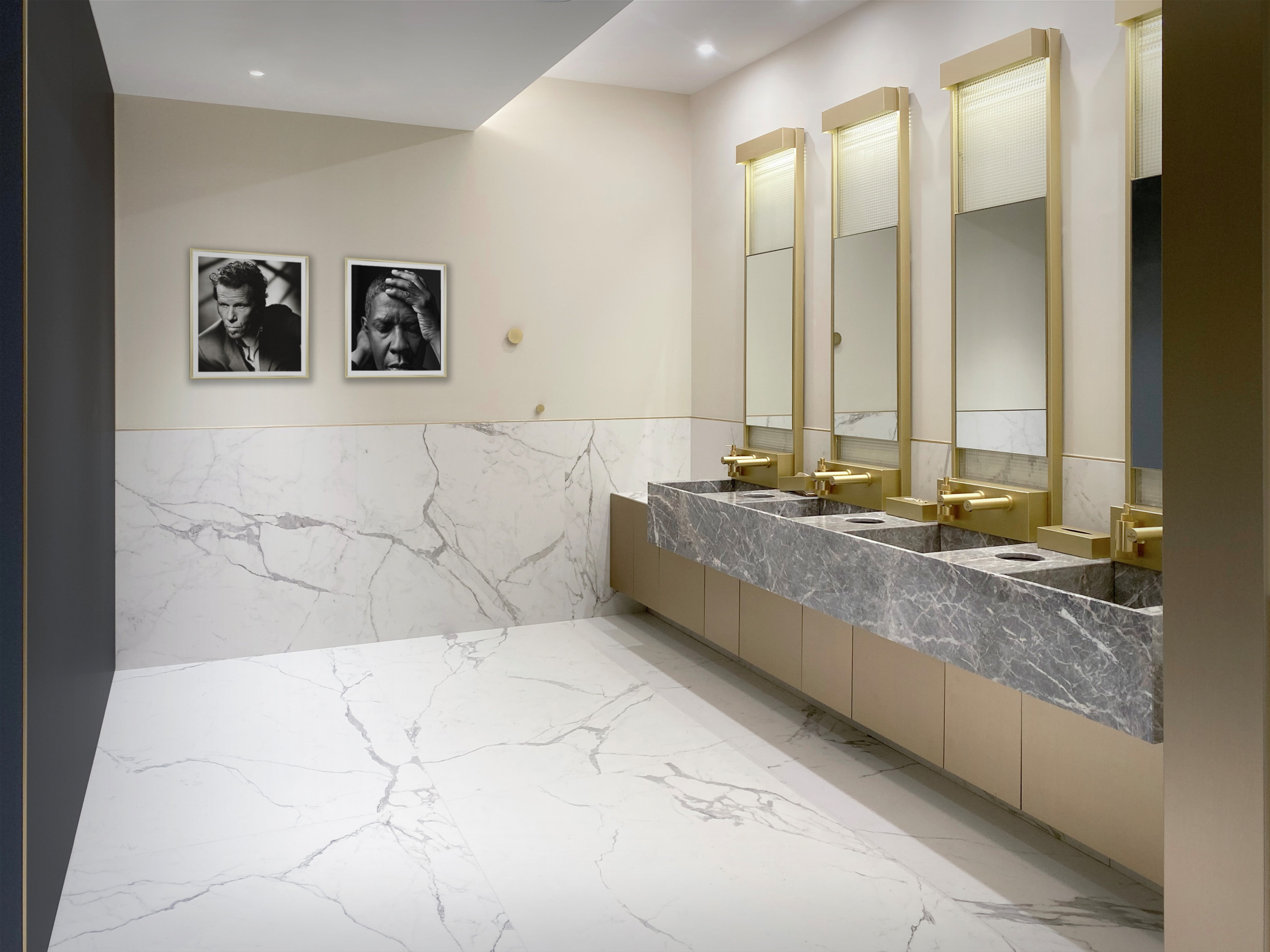 OUTLET FIDENZA VILLAGE - NEW TOILETS