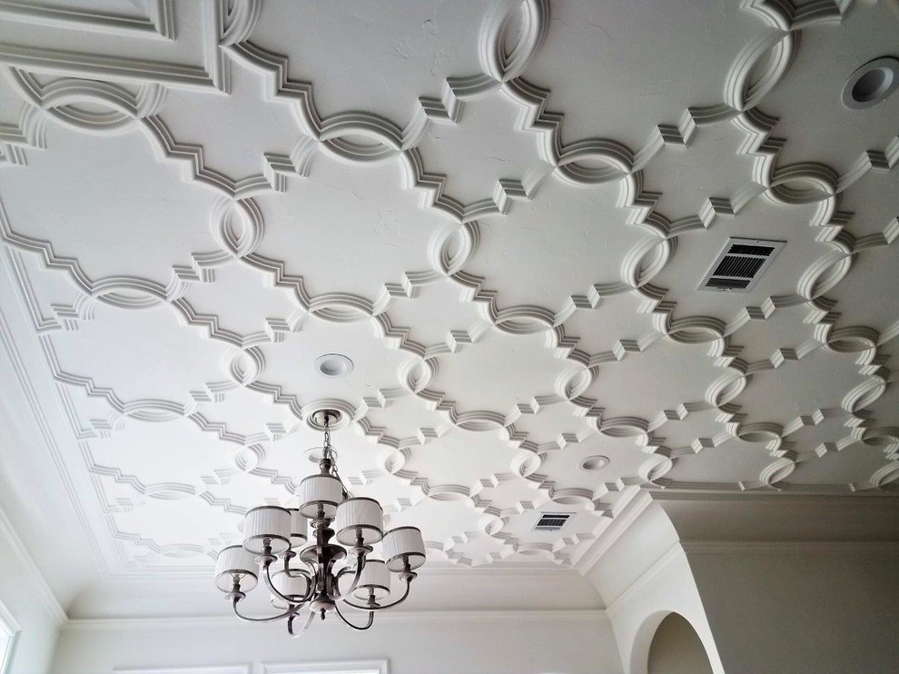 Inspiration for a transitional dining room remodel in Dallas