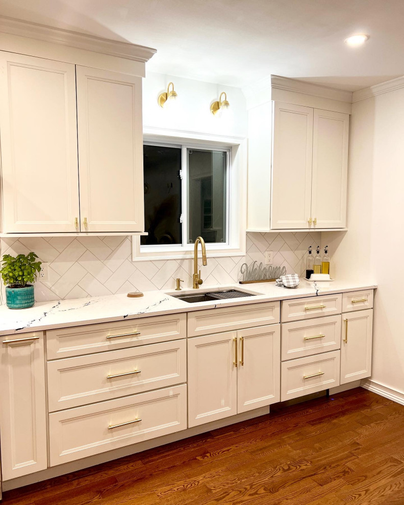 Valley Stream Kitchen
