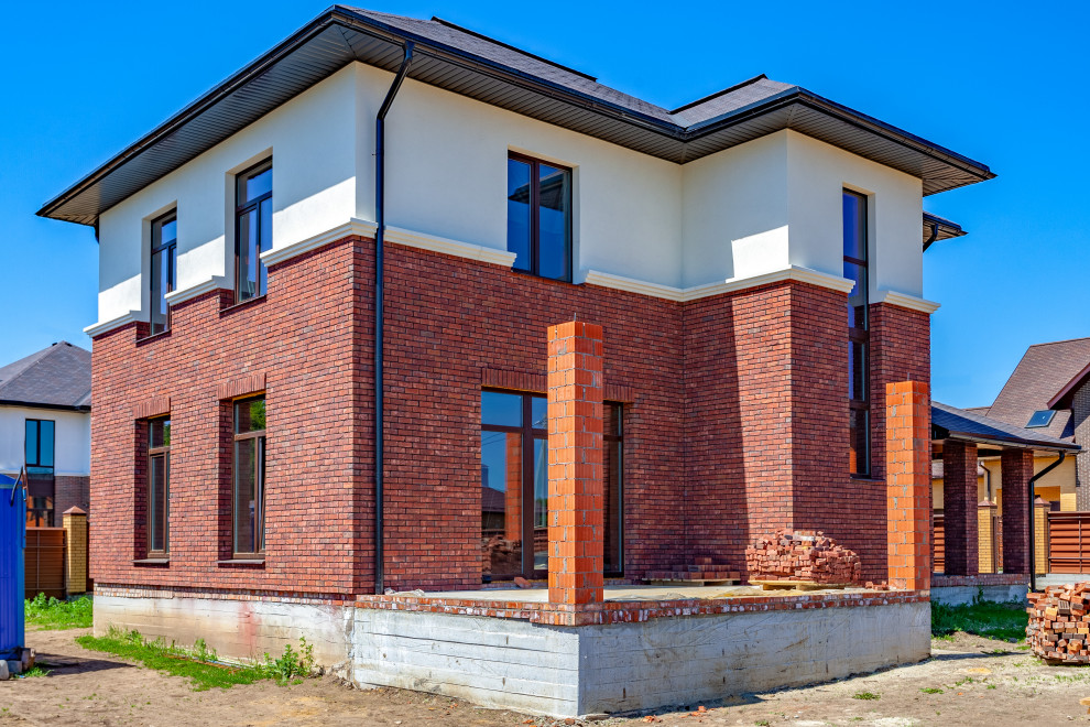 Фасады домов в поселке " Дубровка"