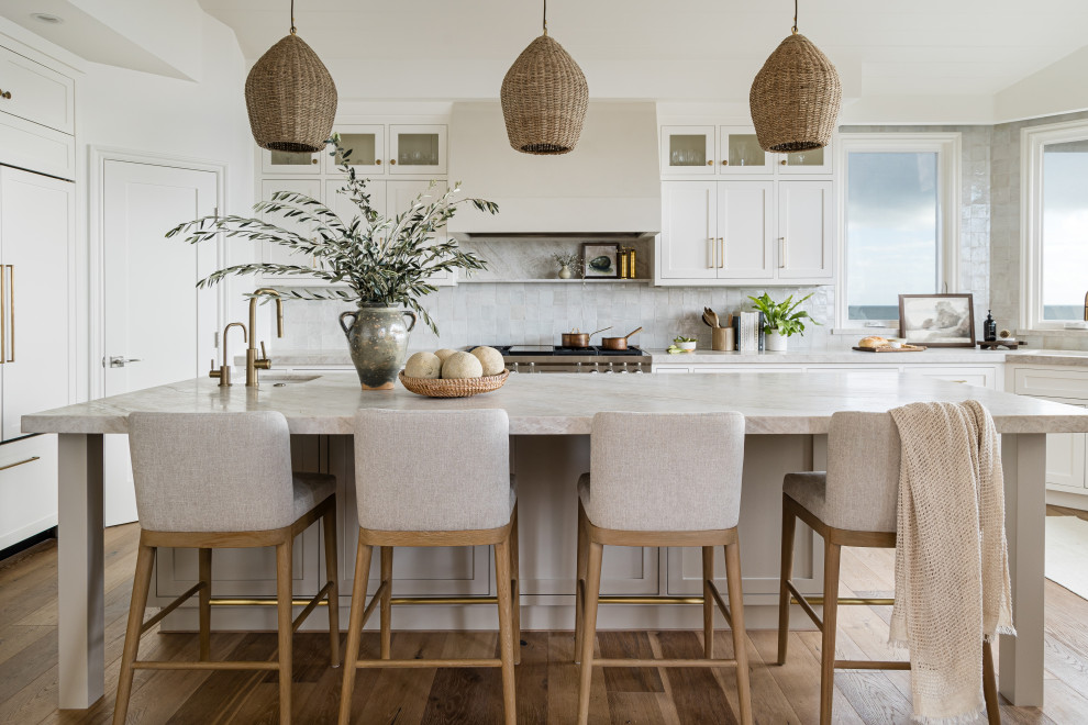 Kitchen - coastal kitchen idea in Orange County