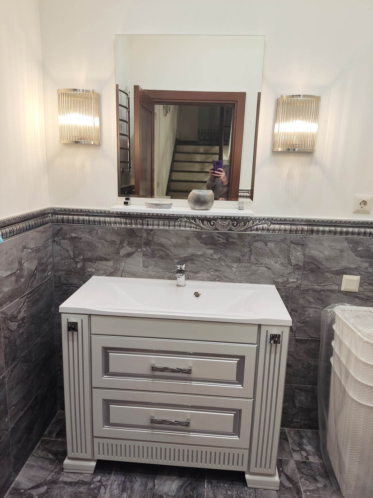 КОМПЛЕКТАЦИЯ ЗАГОРОДНОГО ДОМА ПЛОЩАДЬЮ 450,0М2 ОСВЕЩЕНИЕМ, МЕБЕЛЬЮ, ТЕКСТИЛЕМ.