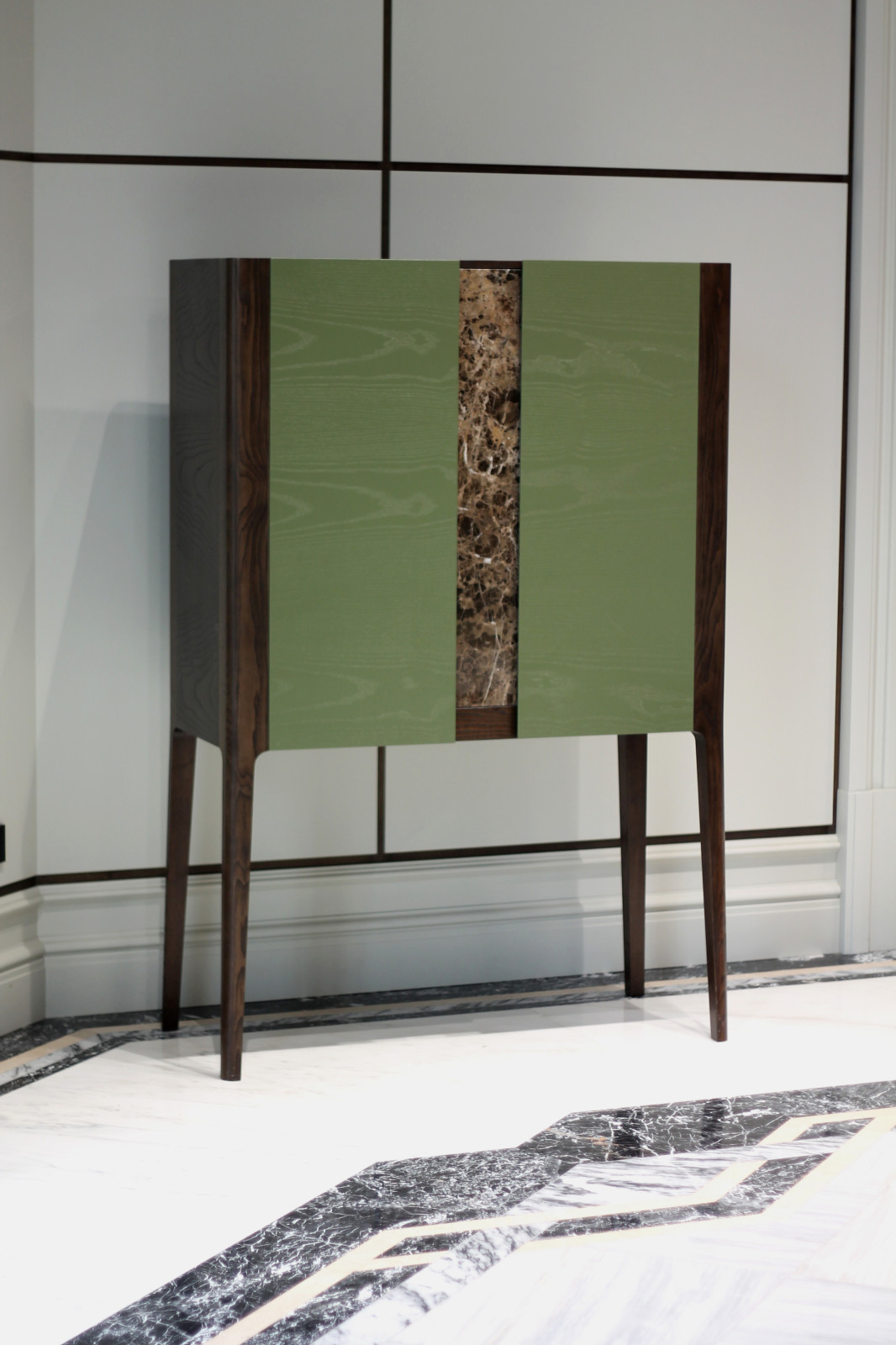 Винный шкаф Toffee