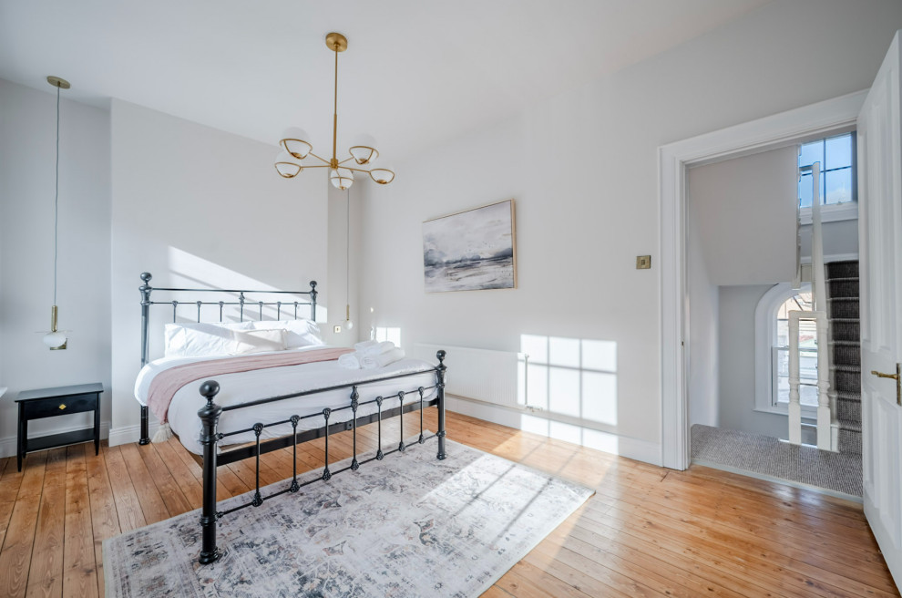Guest bedroom