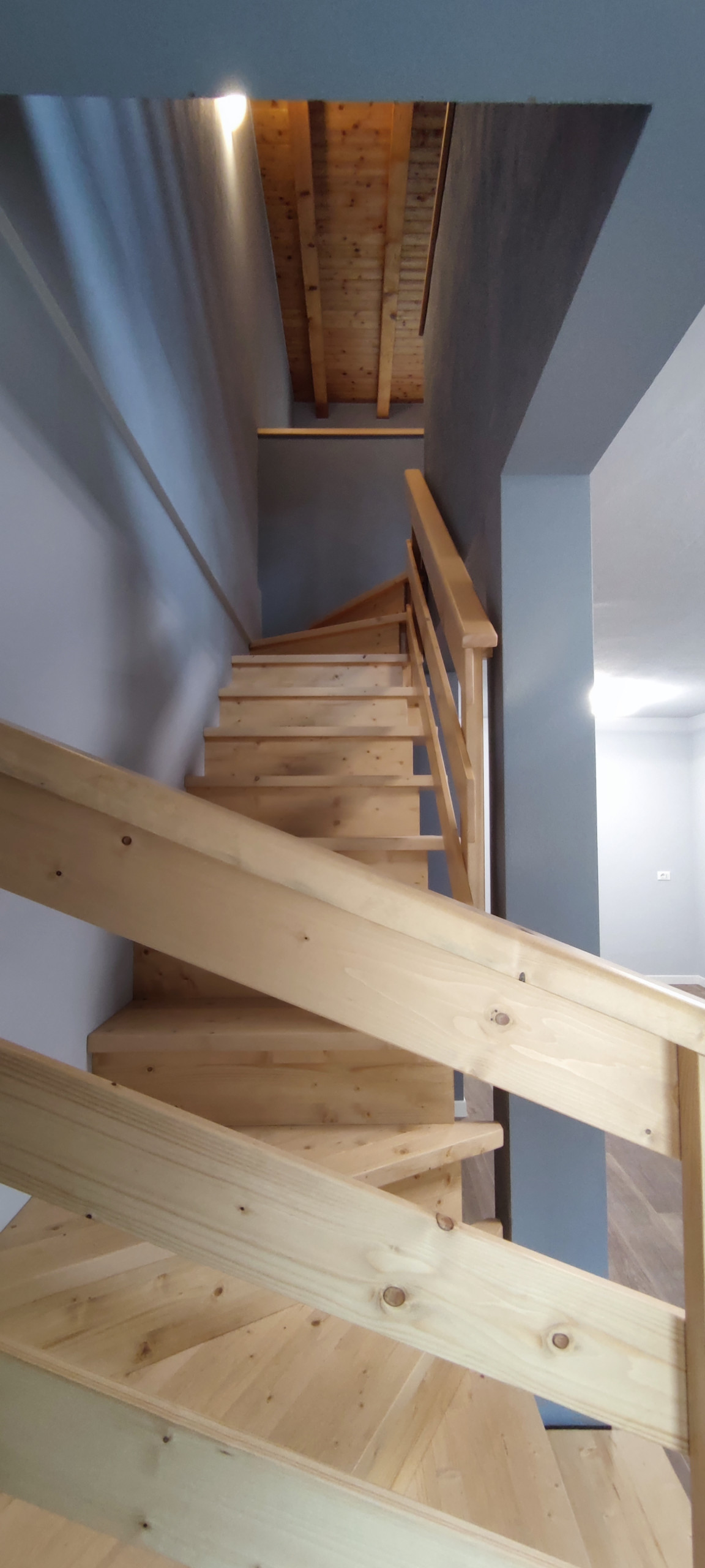 nuova scala per il piano primo