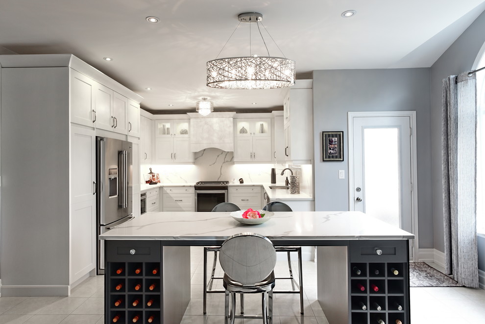Kitchen - kitchen idea in Toronto