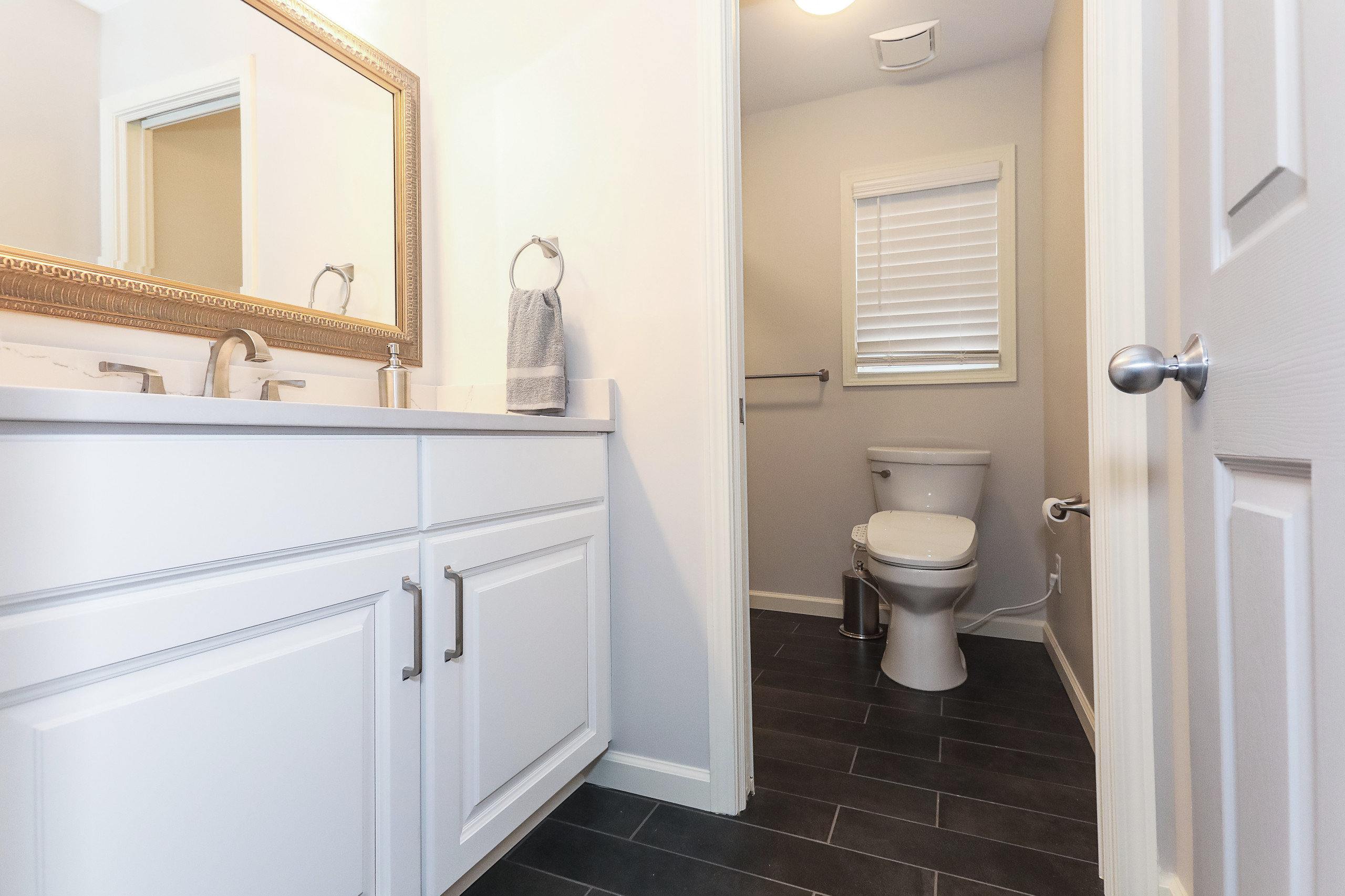 Martin's Crossing Guest Suite & Powder Room