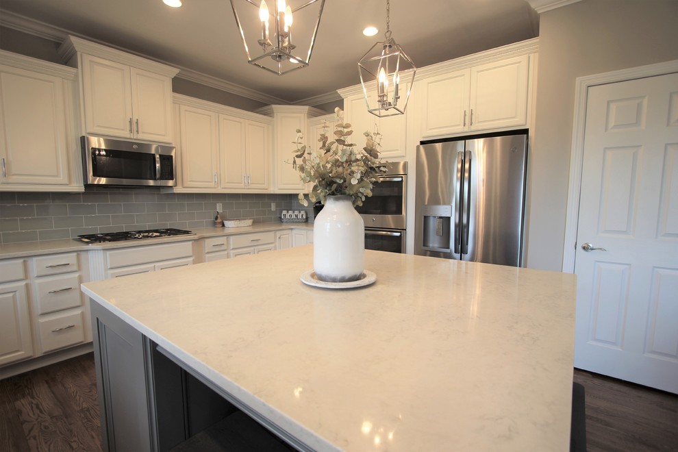 Kitchen - modern kitchen idea