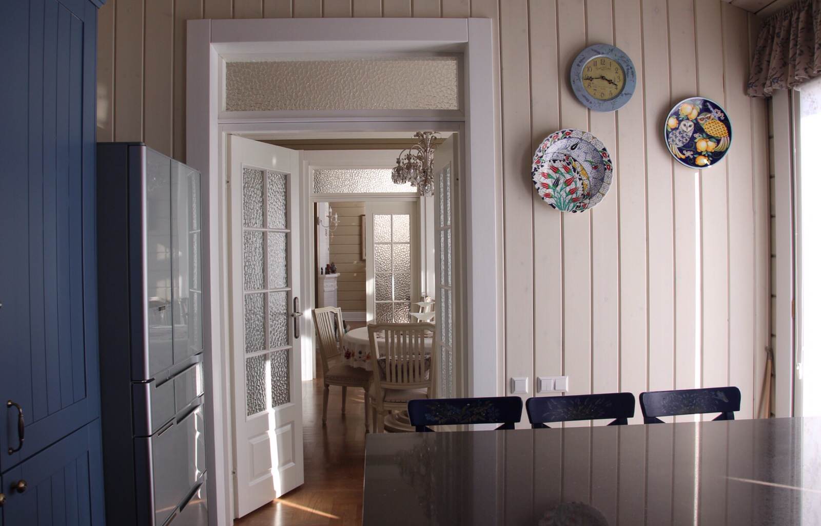 Арт-обновление и роспись мебели.