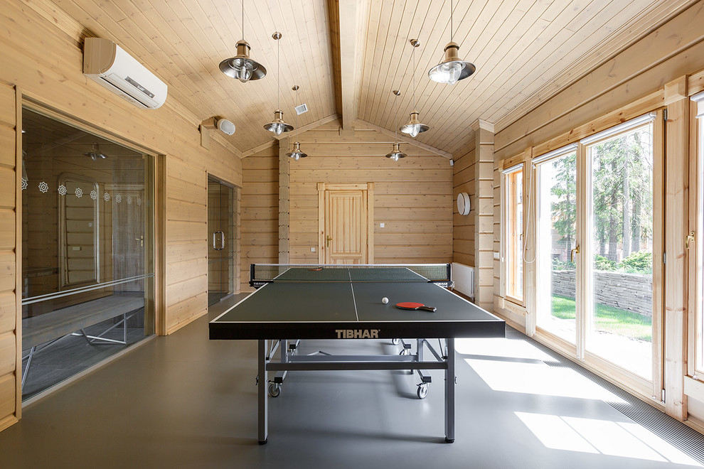 Загородный частный бассейн в поселке Медное озеро Хонка