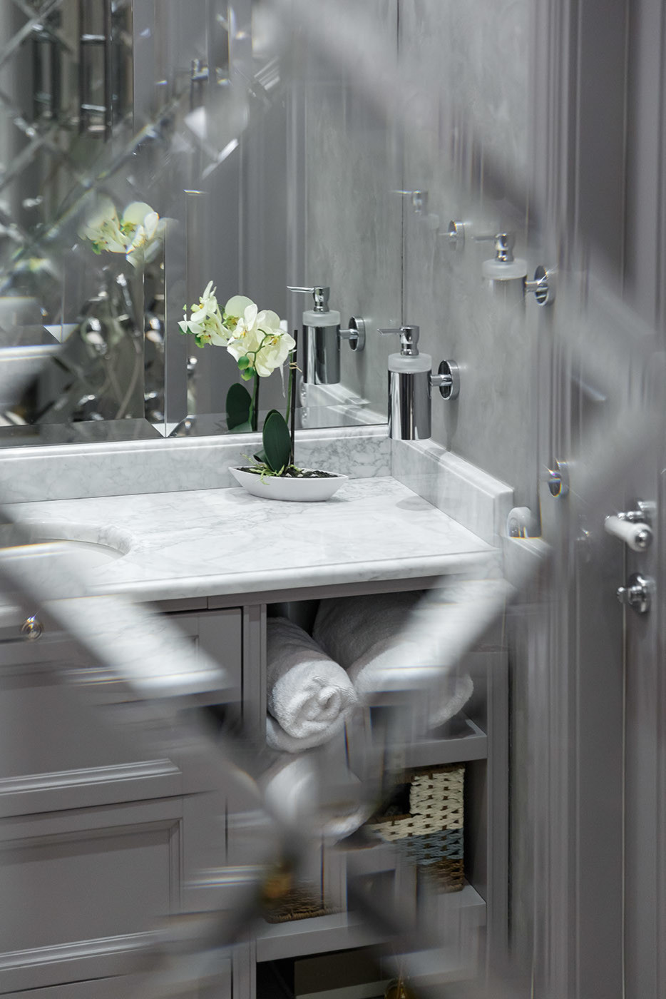 Апартаменты у Смольного в Американском стиле