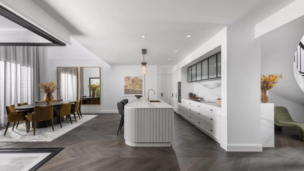 This is an example of a contemporary kitchen in Gold Coast - Tweed.