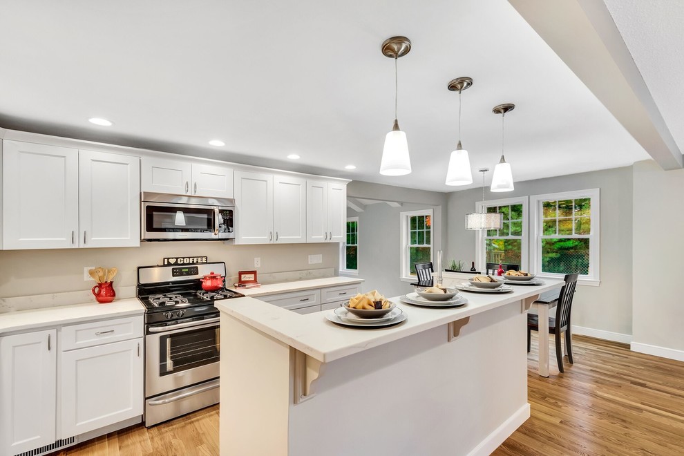 Transitional kitchen photo in Boston