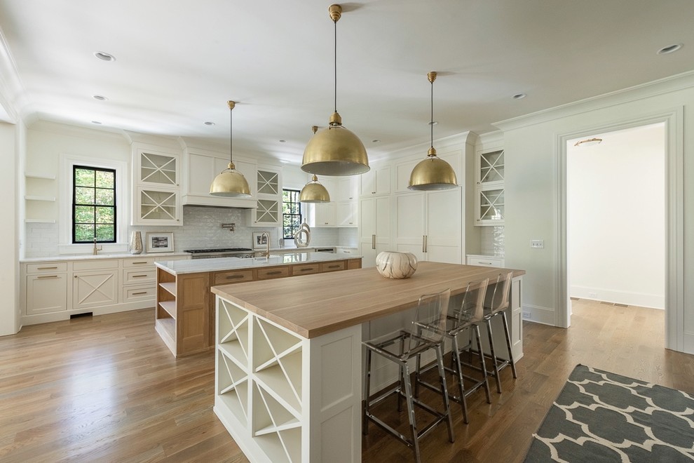 Kitchen - transitional kitchen idea in Atlanta