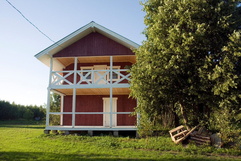 Двухэтажная баня с открытой верандой в Слепцово