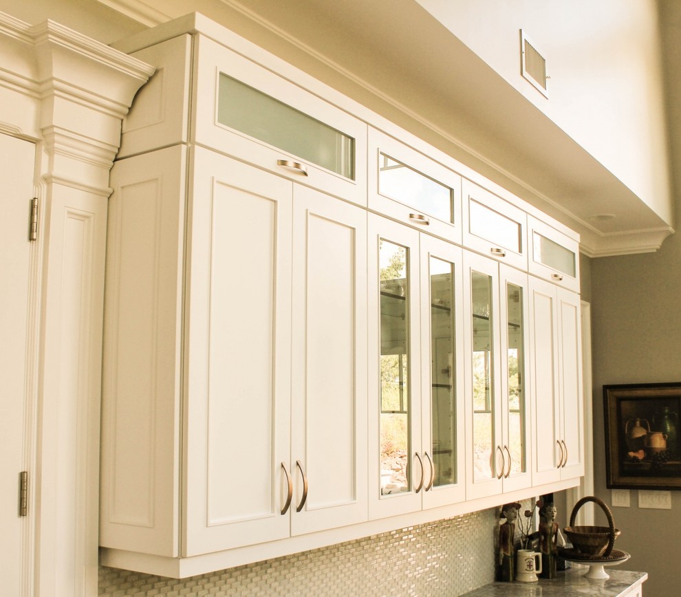 Inspiration for a transitional kitchen remodel in New York