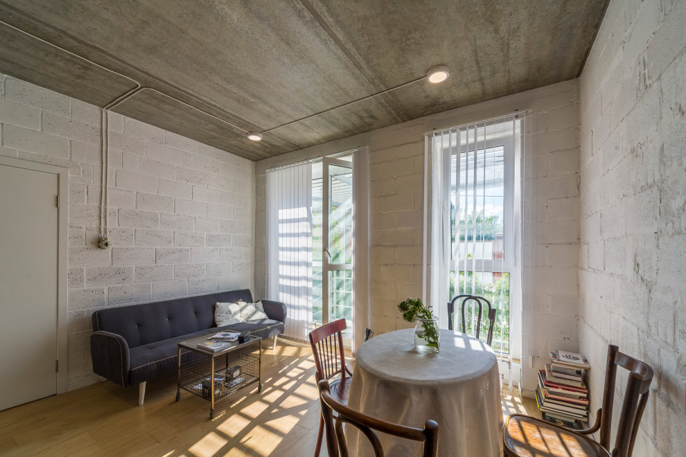 Квартира архитектора с садом и винтажной мебелью