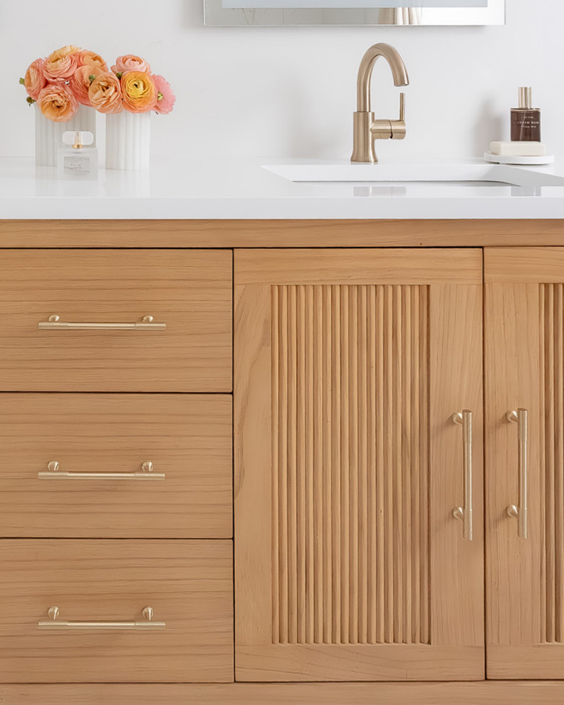Inspiration for a transitional bathroom remodel in Boston