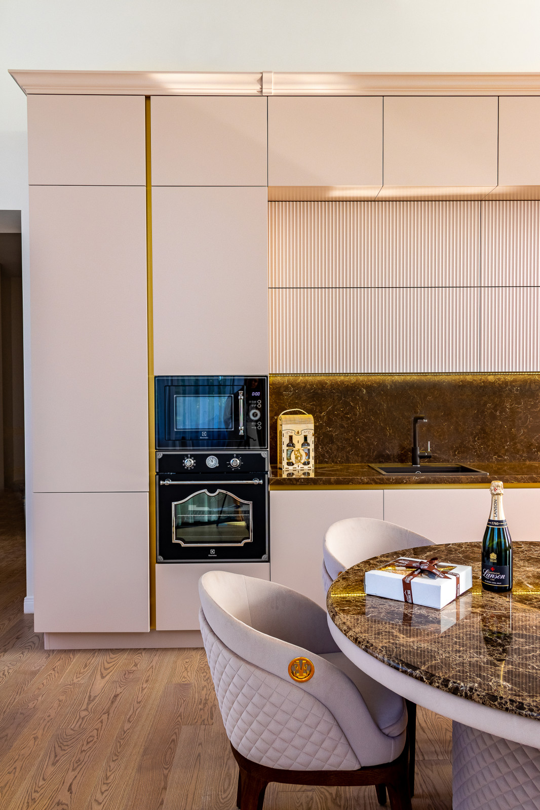 АК Grand Royal Residences. Съемка кухни-гостиной для МК ITALIKA