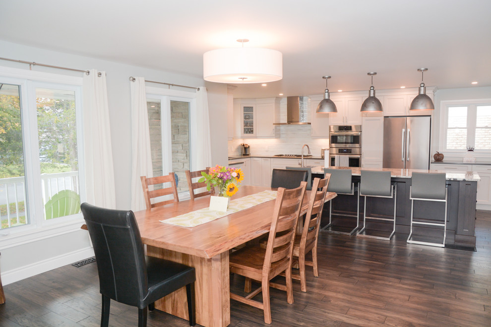 Example of a transitional kitchen design in Toronto