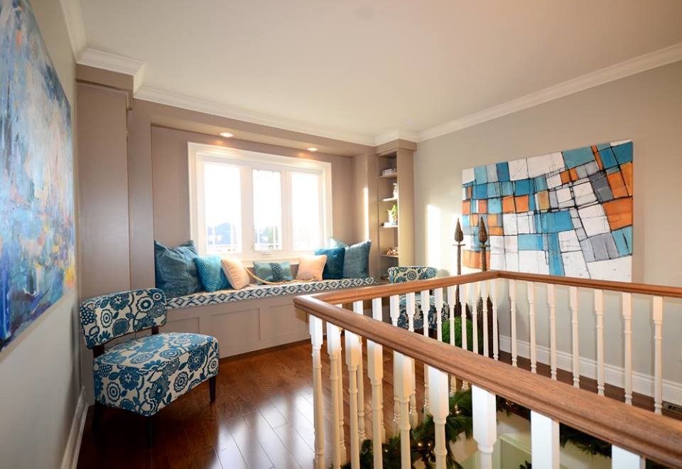 Home design - transitional home design idea in Toronto