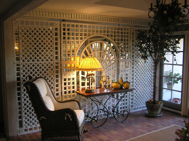 Mirrored trellis via Design*Sponge  Treillis jardin, Jardin pour petit  espace, Conception de jardin