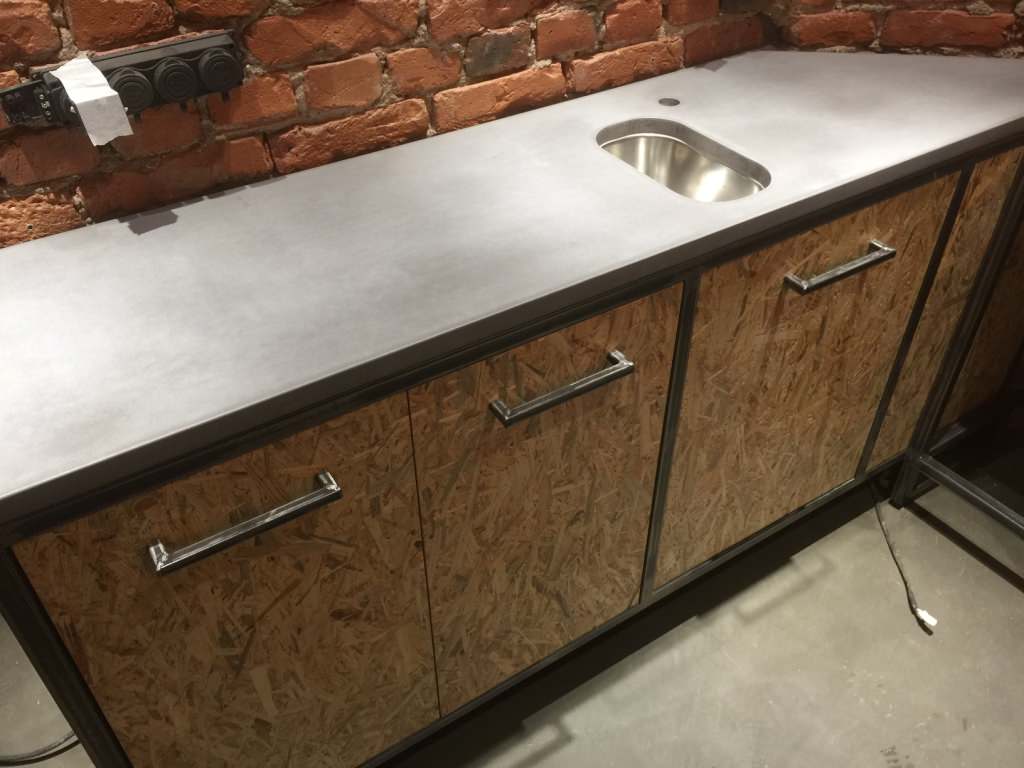 Столешница из бетона и лофт мебель