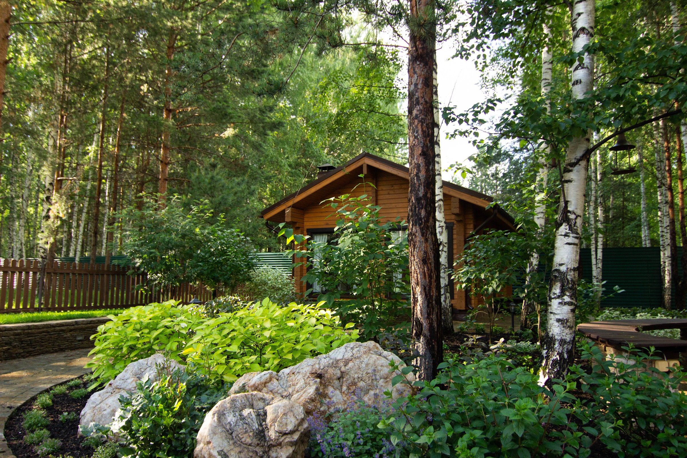 У леса на опушке