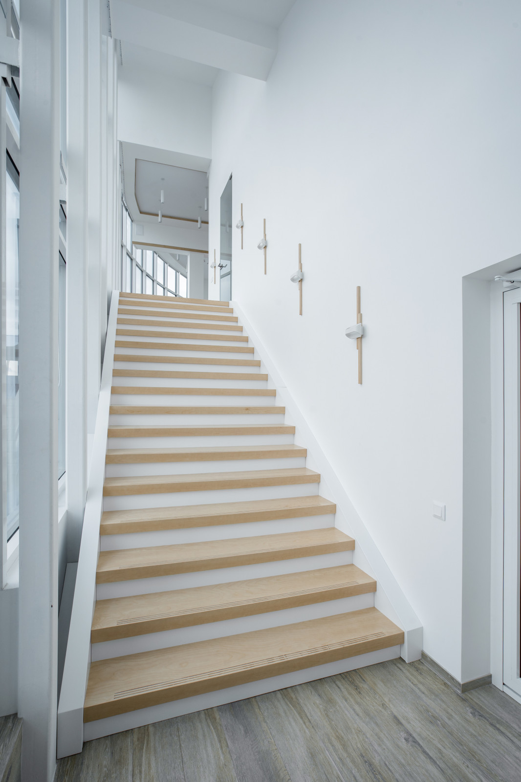 Лестница в зал